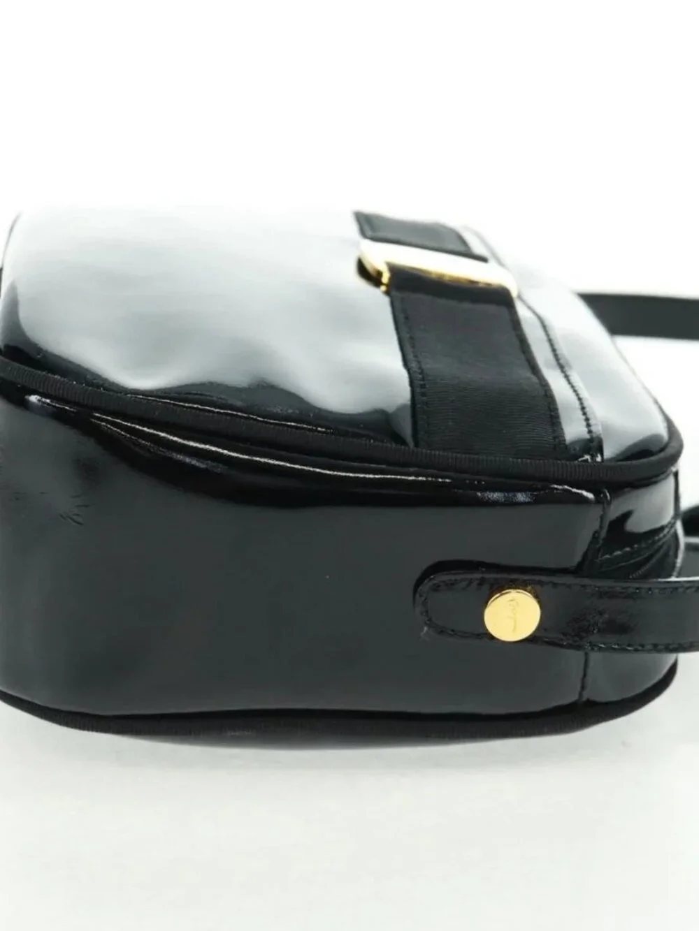 Salvatore Ferragamo Shoulder Bag Patent leather Black Gold Auth ka1226